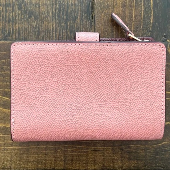 Coach Medium Corner Zip Wallet Pink w Card Saffiano Pebbled Leather w Gold NEW - Picture 2 of 8